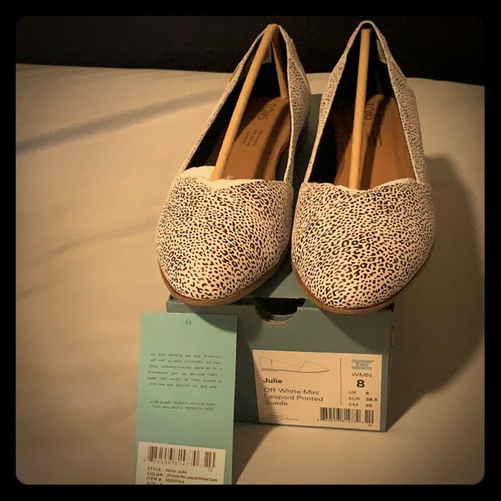 Toms Leopard Flats